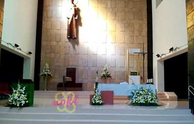 ALTAR IGLESIA SAN ANTONIO DE PADUA, CAPUCHINOS GIJON