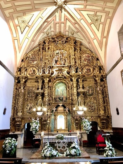 ALTAR IGLESIA DE SANTA MARIA DE LUANCO
