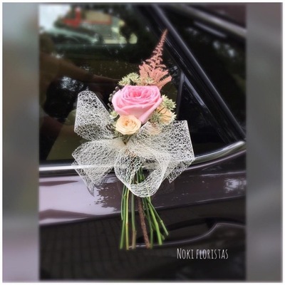 ELEGANTE MANILLA COCHE DE NOVIA