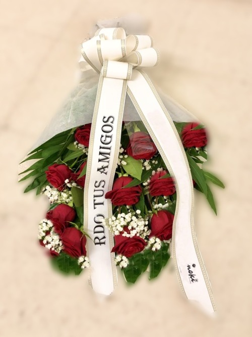 Ramo funerario de 12 rosas