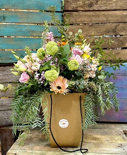 RAMO EN BOLSO  AL GUSTO DEL FLORISTA