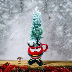 TAZA DE PAPÁ NOEL CON PINO NEVADO Y COMPLEMENTOS