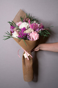    RAMOS DE FLORES SECAS Y PRESERVADAS MAMÁ